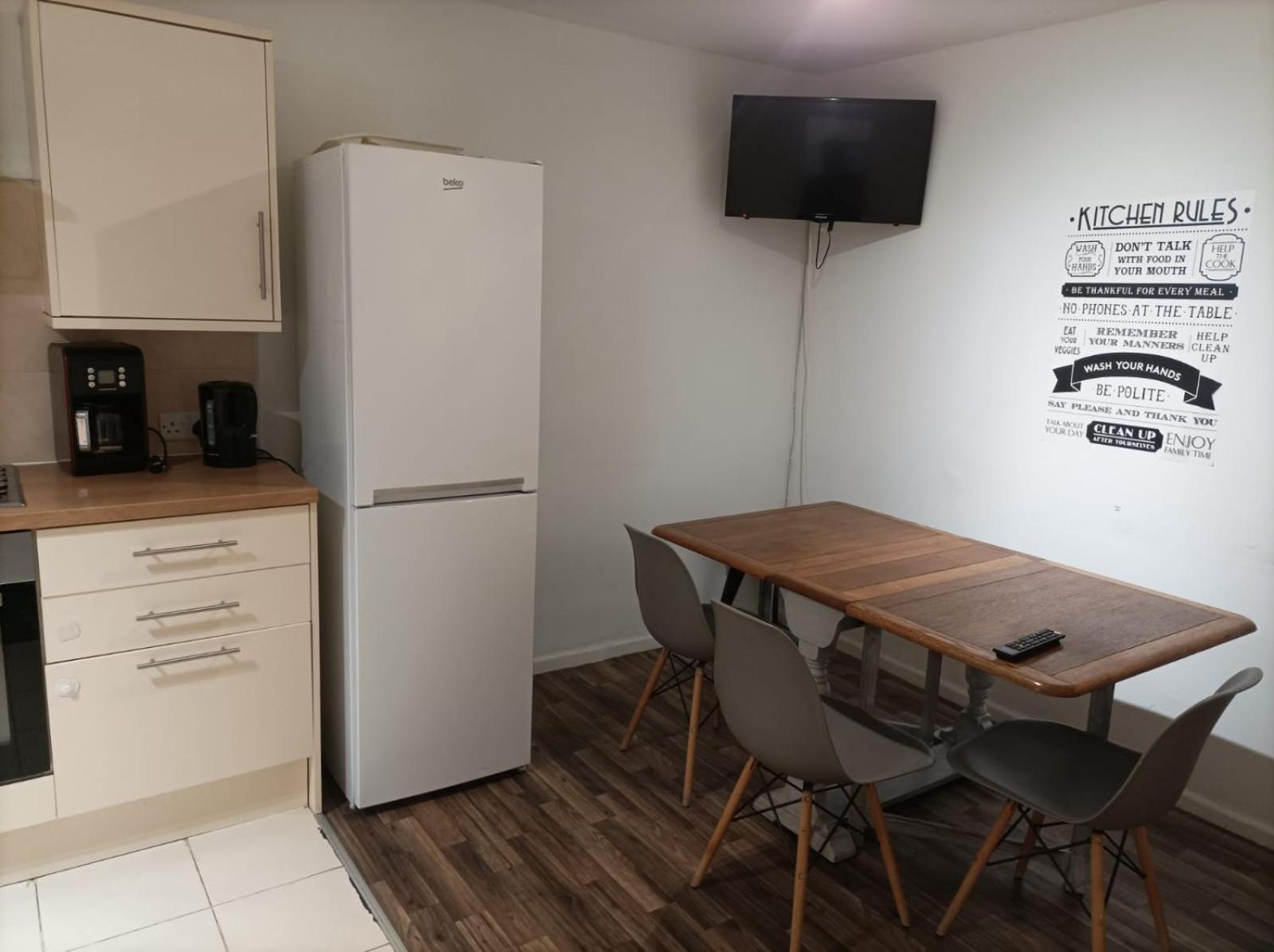 Ancoats Budget House - City Centre แมนเชสเตอร์ ภายนอก รูปภาพ
